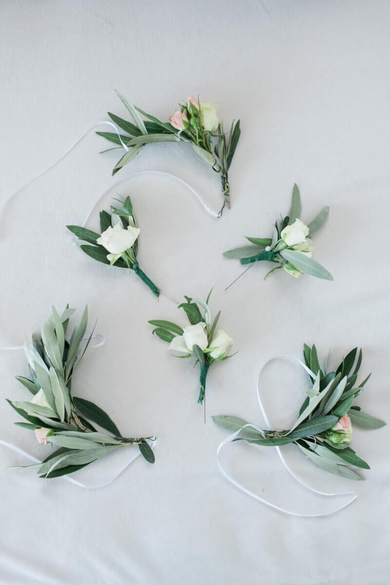 Bride Hair Accessories Boutonnieres Groom and Groomsman