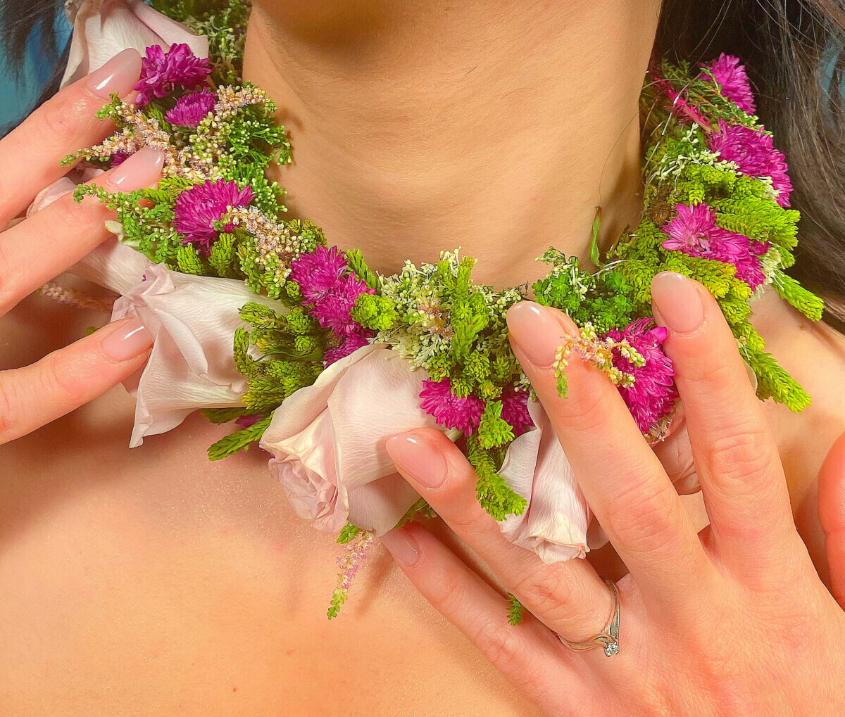 Bridal Necklace Roses Greenery