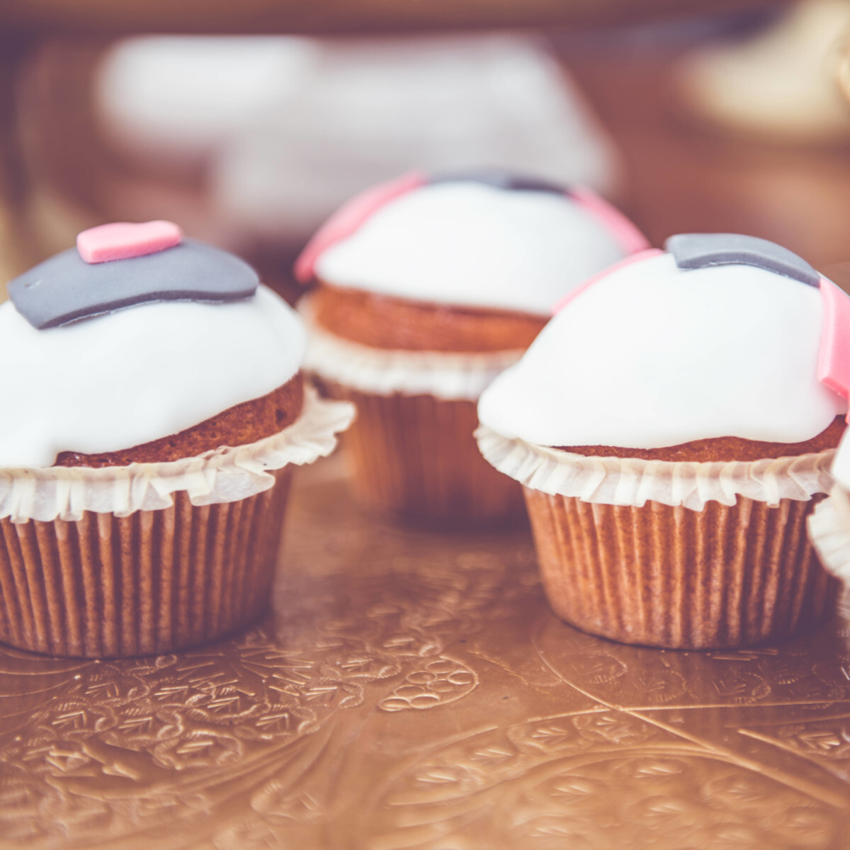 Candy Bar Cup Cakes Sugar paste